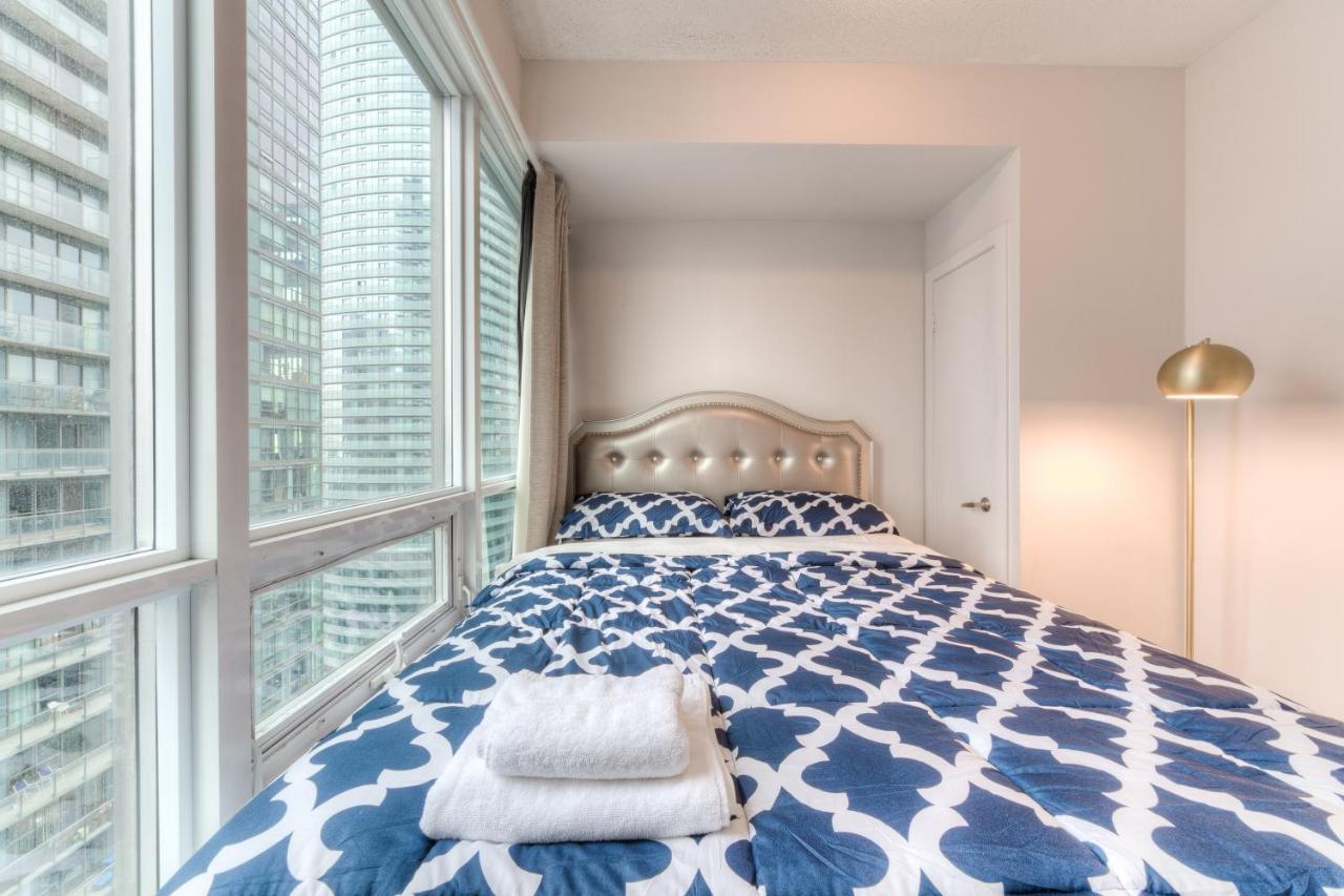 Stylish Newly Furnished Condo With Beautiful Lake View Toronto Zewnętrze zdjęcie
