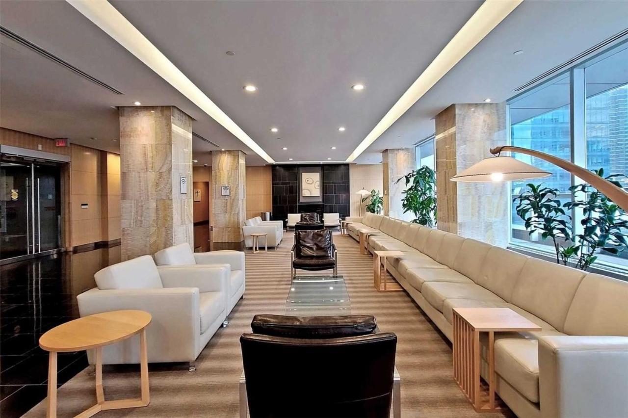 Stylish Newly Furnished Condo With Beautiful Lake View Toronto Zewnętrze zdjęcie